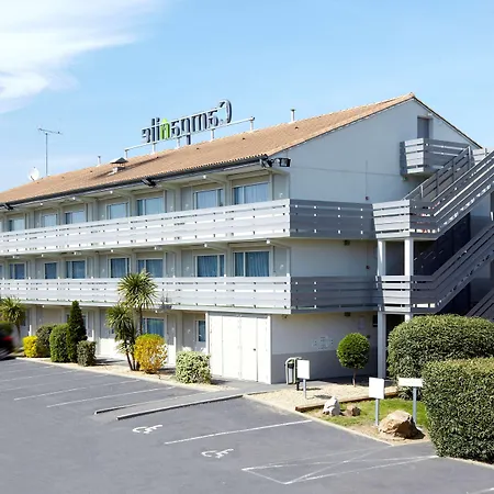 Campanile Nantes ~ 3*