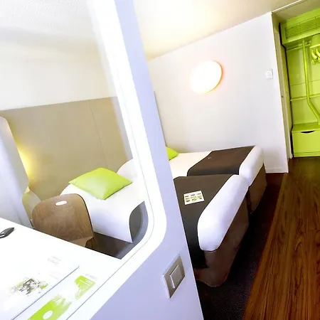 Campanile Nantes ~ 3* Сен-Эрблен