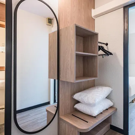 Hotel Campanile Nature Nantes Ouest -