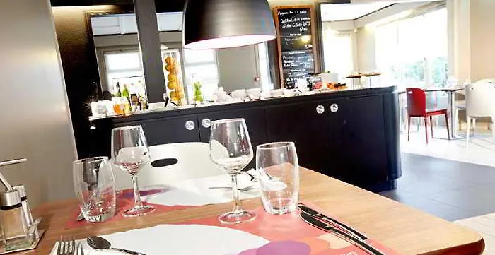 Hotel Campanile Nantes ~