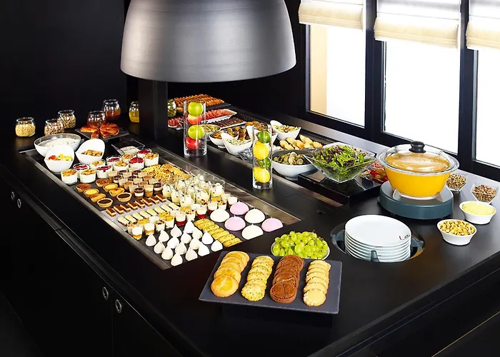 호텔 Campanile Nantes ~ 3*